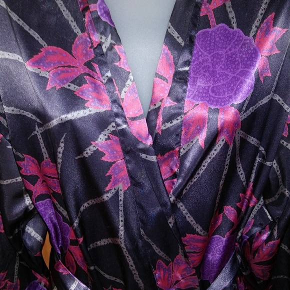 Vintage Silky VS Robe - Picture 2 of 2
